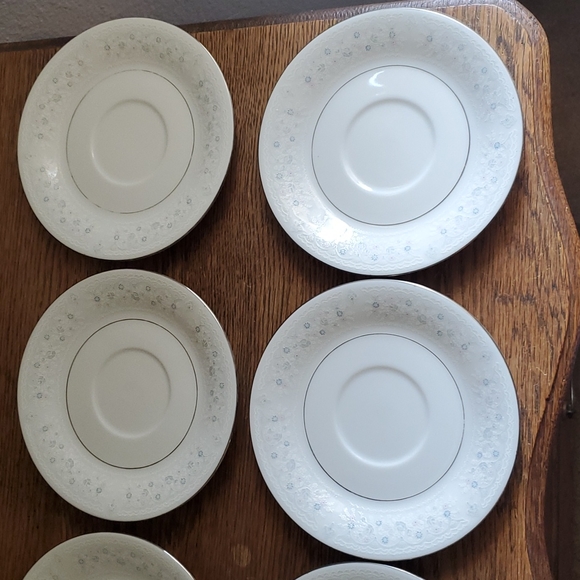 Liling Brocade Blue and Pink Set of 5 Tea Cups and 6 Saucers - Picture 4 of 16